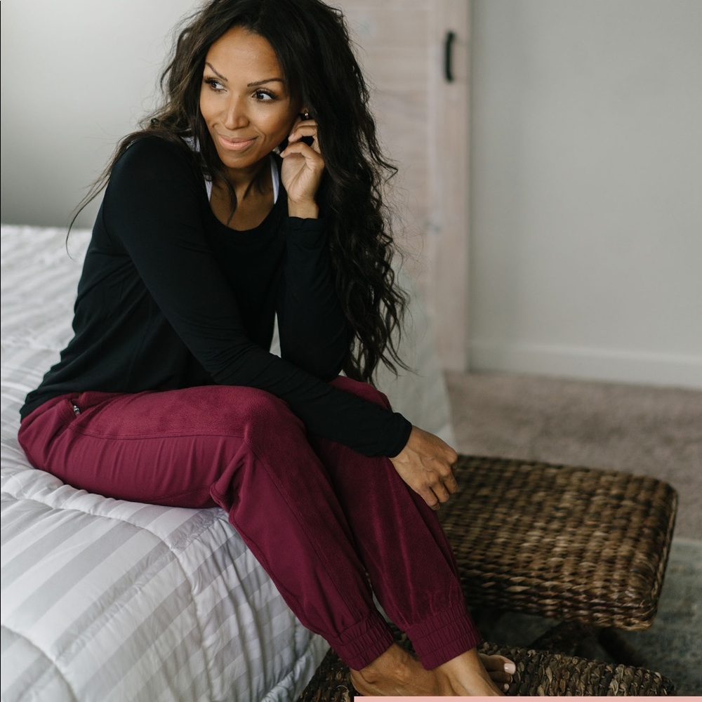 Zyia Maroon Fleece Active Joggers (XL)